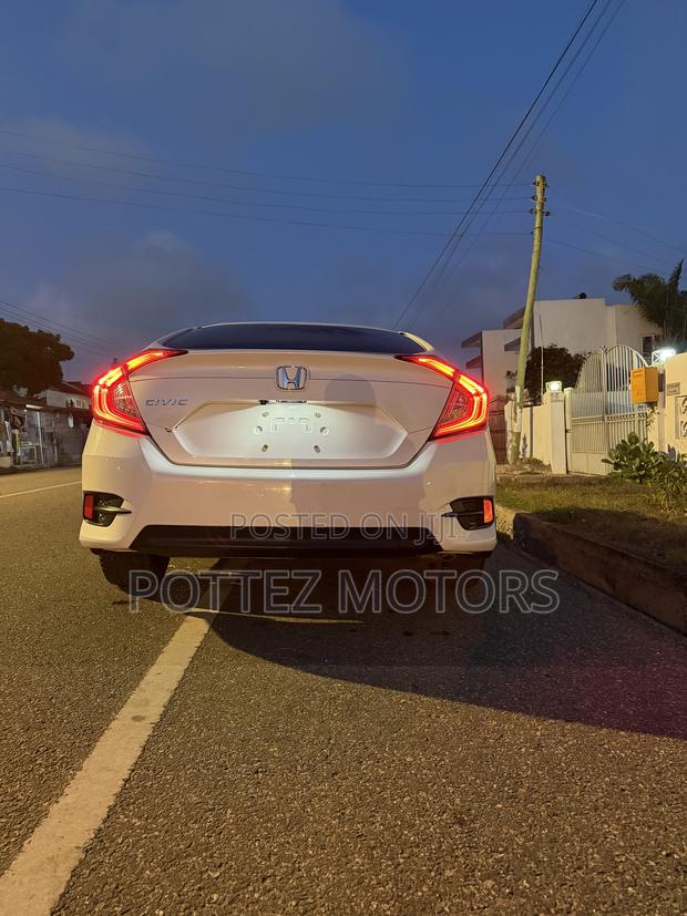 Honda Civic EX 4dr Sedan (2.0L 4cyl) 2017 White