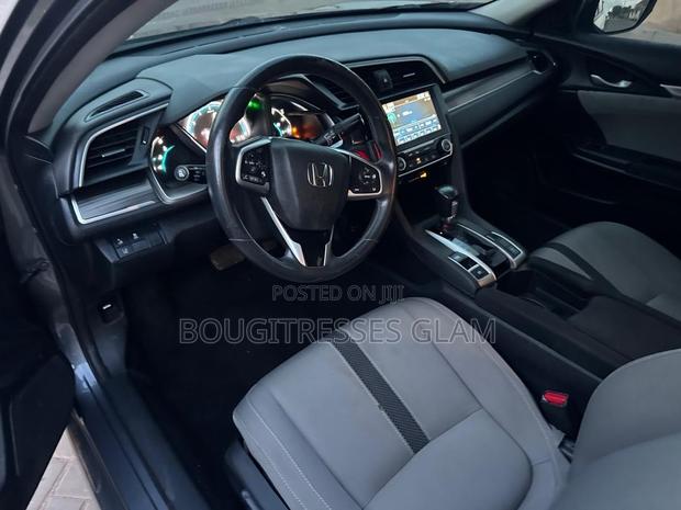 Honda Civic EX Sedan 2020 Gray