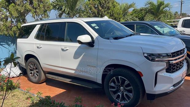 Chevrolet Tahoe 2022 White