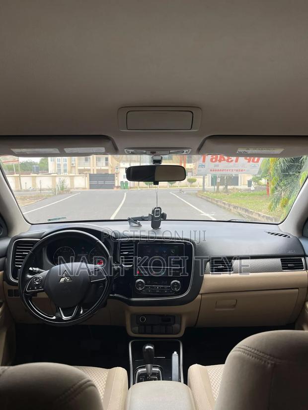 Mitsubishi Outlander 2.4 PHEV AWD 2018 Blue