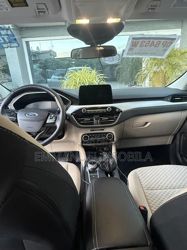 Ford Escape SE 2021