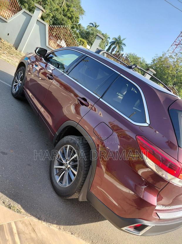 Toyota Highlander Hybrid XLE (3.5L 6cyl) 2017