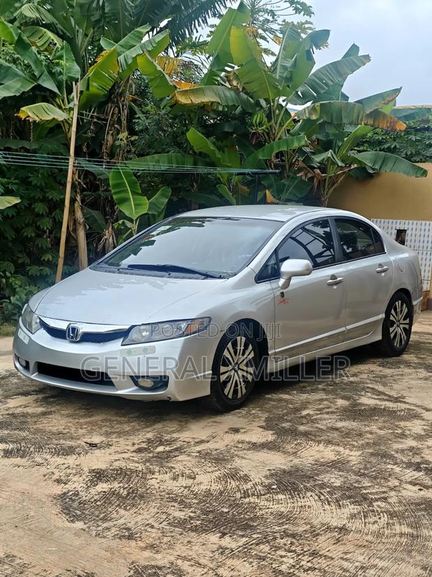 Honda Civic 2010 Silver