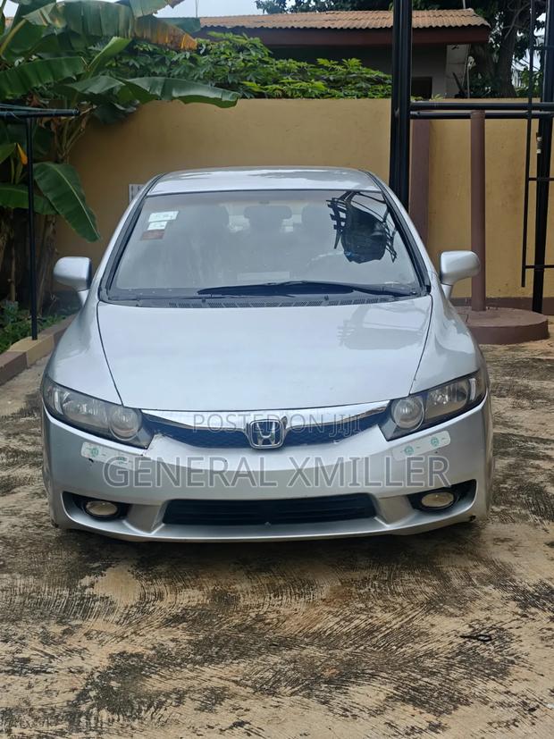 Honda Civic 2010 Silver
