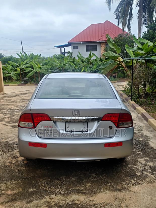 Honda Civic 2010 Silver