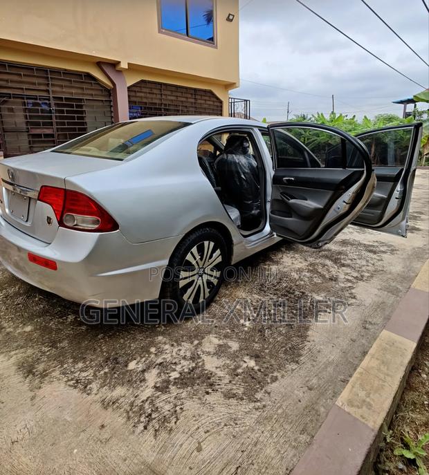Honda Civic 2010 Silver