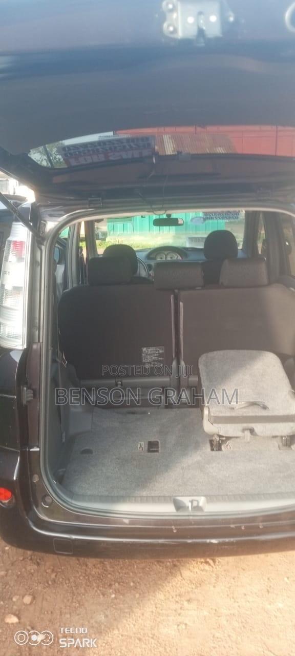 Toyota Sienta 1.5 AWD 2014 Maroon