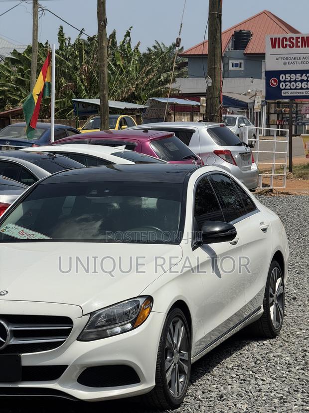 Mercedes-Benz C300 Base 4Matic Sedan AWD (2.0L 4cyl 7A) 2017 White