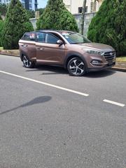 Hyundai Tucson Limited FWD 2016 Brown for sale