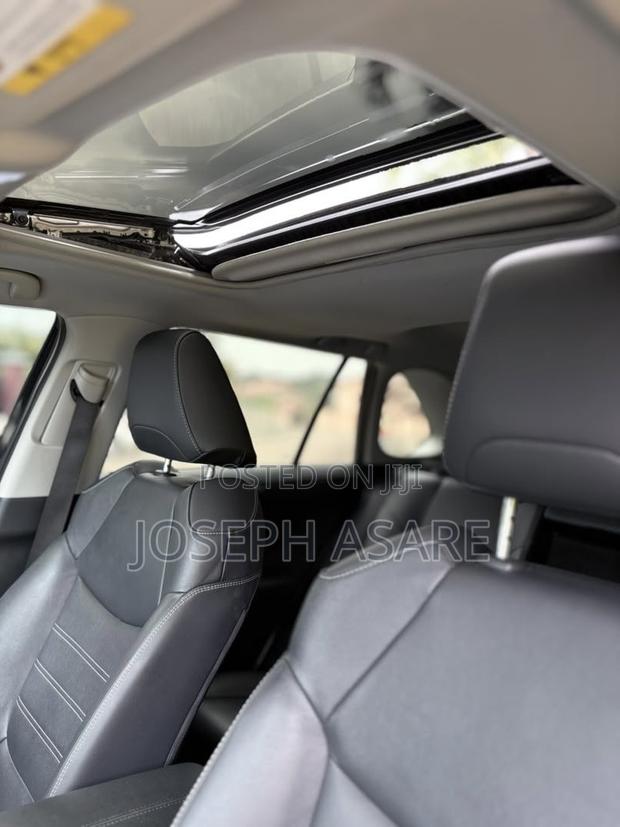 Toyota RAV4 2022 Black