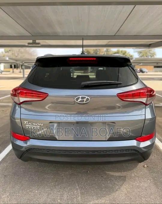 Hyundai Tucson 2017 Gray