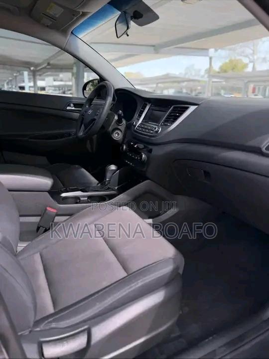 Hyundai Tucson 2017 Gray