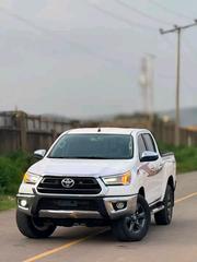 Toyota Hilux 2022 White for sale