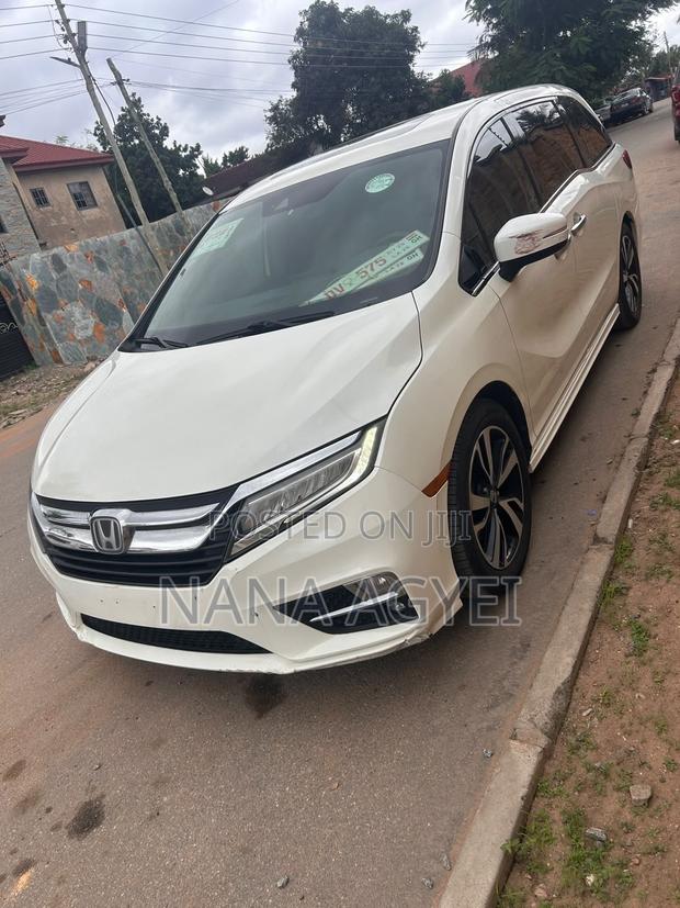 Honda Odyssey 2.4 G 2WD (7 seater) 2019 White