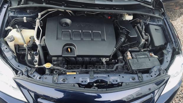 Toyota Corolla LE 4dr Sedan (1.8L 4cyl 4A) 2013 Blue