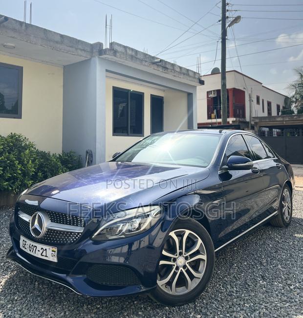 Mercedes-Benz C300 Luxury 4dr AWD 4Matic Sedan (2.0L 4cyl 7A) 2015 Blue