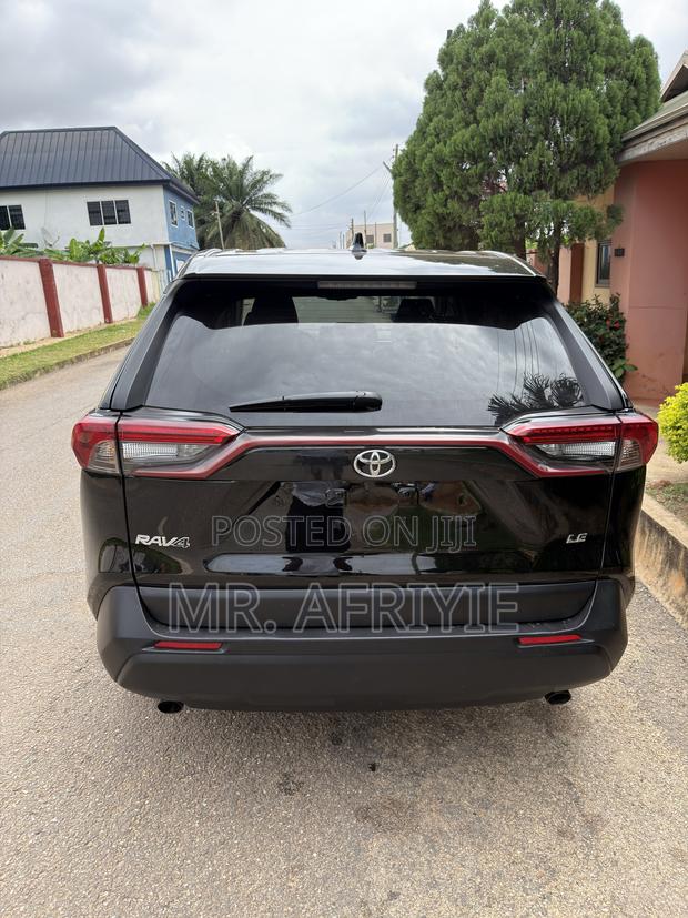 Toyota RAV4 LE AWD 2023 Black
