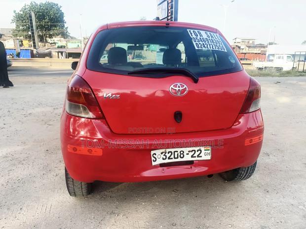 Toyota Vitz 1.3 FWD 3dr 2010 Red