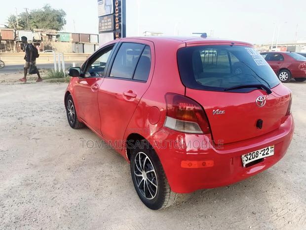 Toyota Vitz 1.3 FWD 3dr 2010 Red