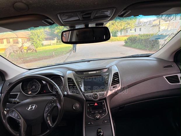 Hyundai Elantra Limited PZEV 4dr Sedan (1.8L 4cyl 6A) 2014 Silver