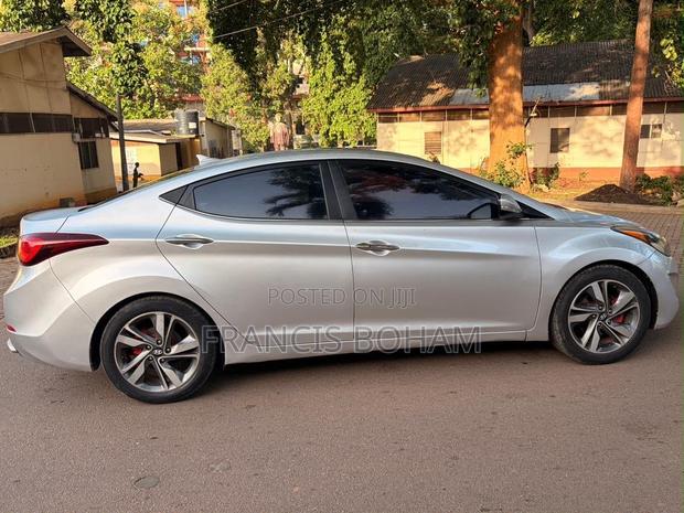 Hyundai Elantra Limited PZEV 4dr Sedan (1.8L 4cyl 6A) 2014 Silver