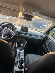 Toyota Yaris 2018 Red for sale