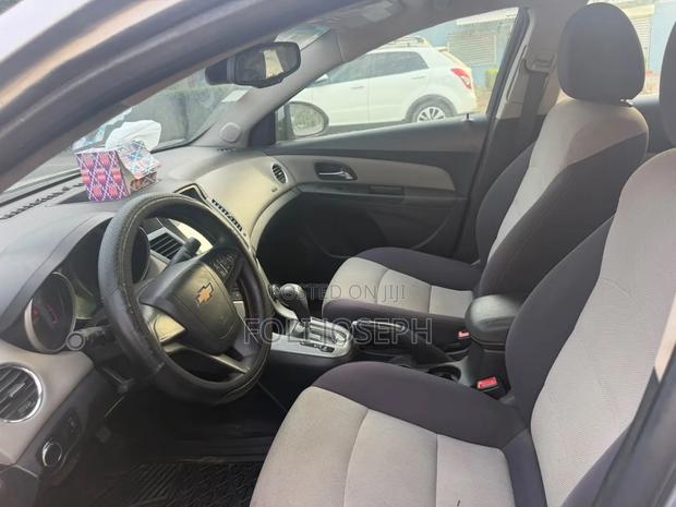 Chevrolet Cruze 2014 Silver