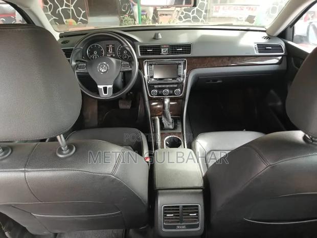 Volkswagen Passat 2015 Silver
