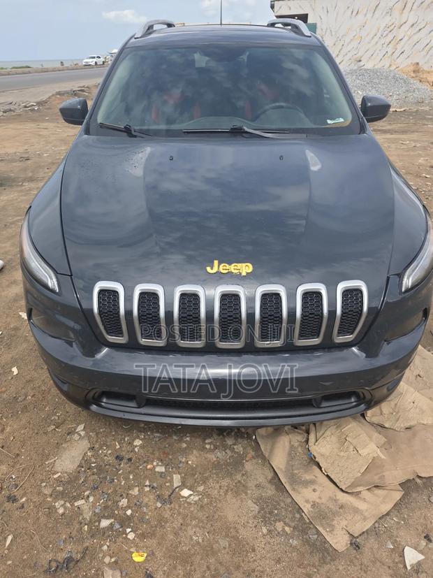Jeep Cherokee Limited FWD 2016 Gray