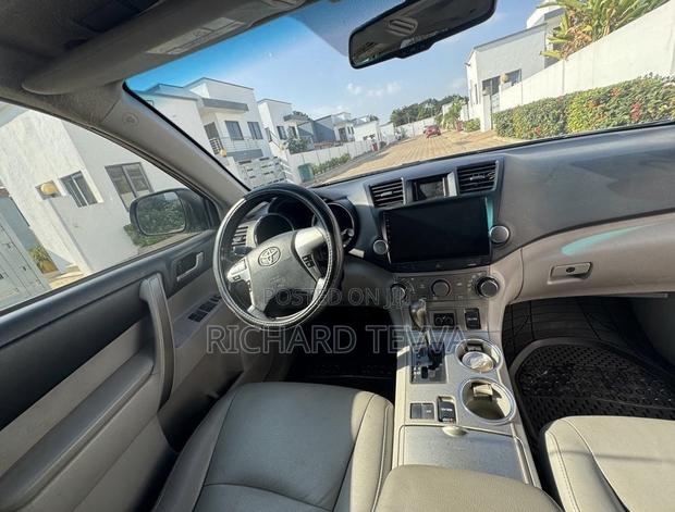 Toyota Highlander Limited 2012 Black
