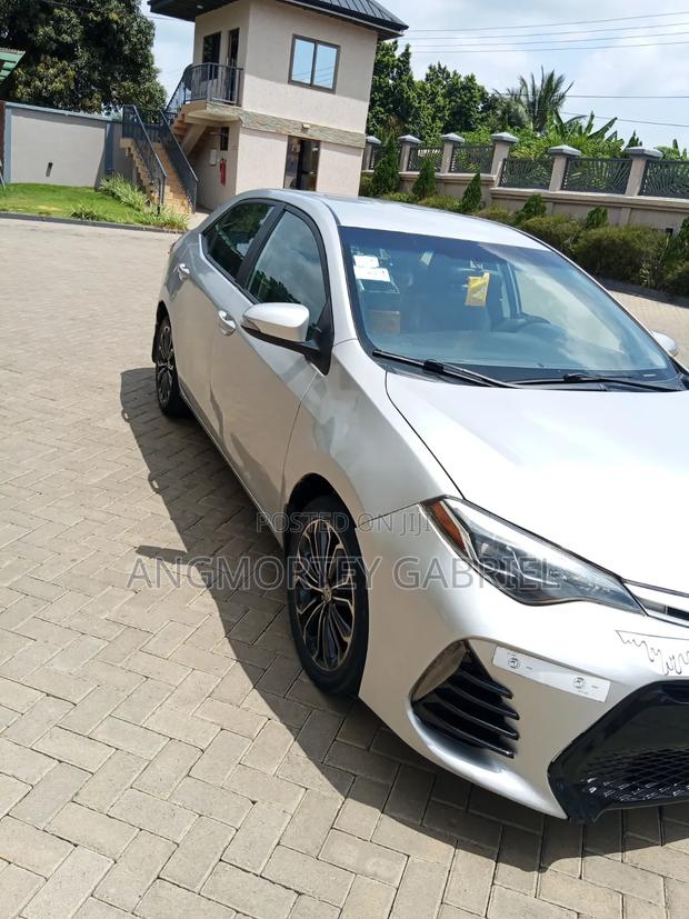 Toyota Corolla 2016 Silver