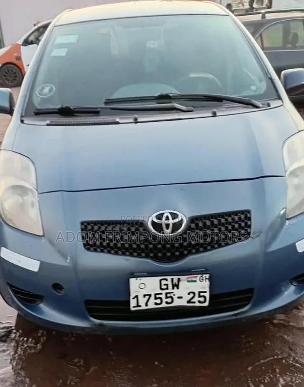 Toyota Yaris 2010 Blue