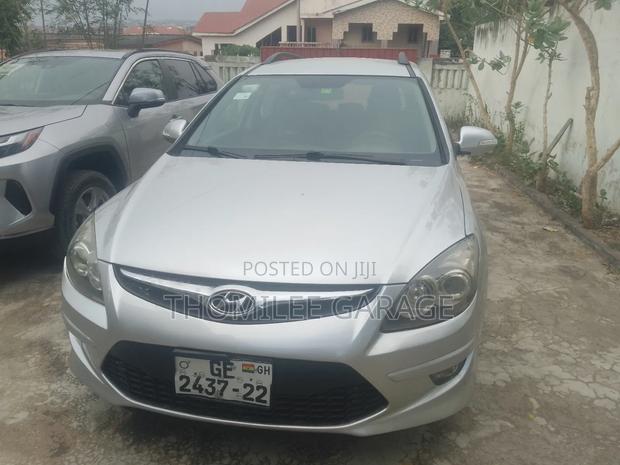 Hyundai i30 cw 2.0 2011 Silver