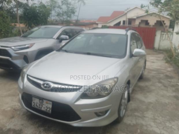 Hyundai i30 cw 2.0 2011 Silver