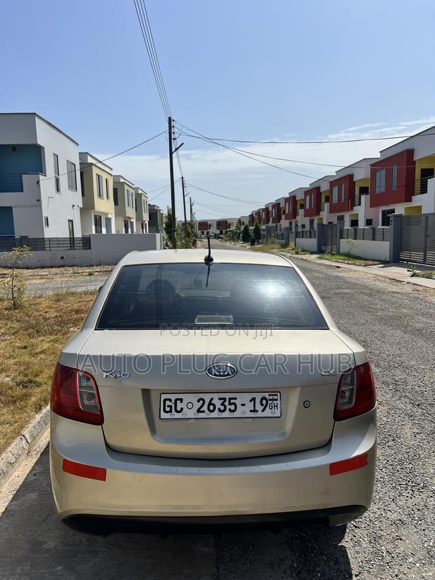 Kia Rio 2010 Brown
