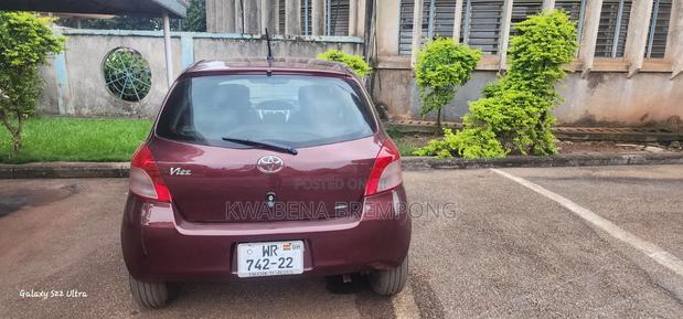 Toyota Vitz 1.3 FWD 3dr 2010 Burgundy