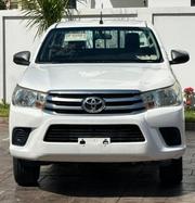 Toyota Hilux 2017 White for sale