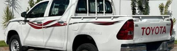 Toyota Hilux 2017 White