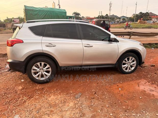 Toyota RAV4 2016 Silver