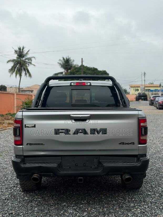 RAM 1500 Rebel Crew Cab 4WD 5.6 ft SB 2023 Gray