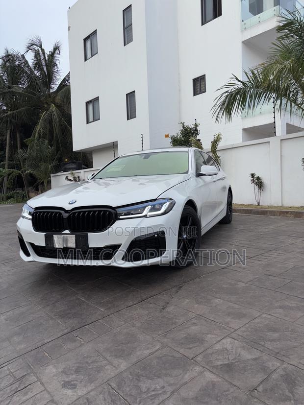 BMW 525i 2019 White
