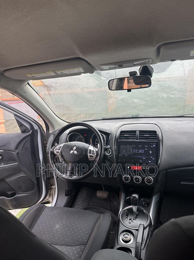 Mitsubishi Outlander Sport ES 2011 Silver