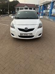Toyota Yaris 2010 White for sale