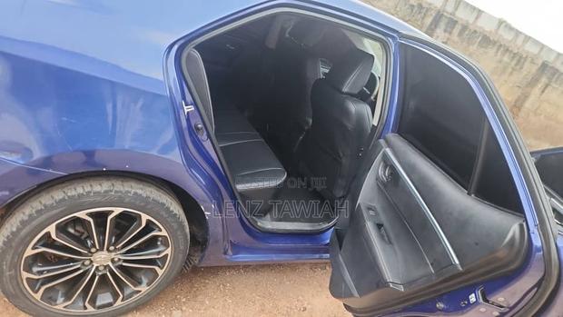 Toyota Corolla 2016 Blue