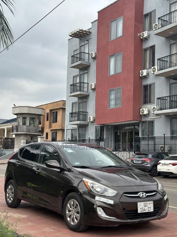 Hyundai Accent GS 4dr Hatchback (1.6L 4cyl 6A) 2015 Brown