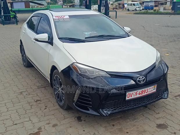 Toyota Corolla 2016 White
