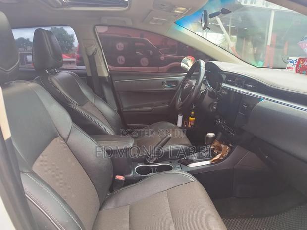 Toyota Corolla 2016 White