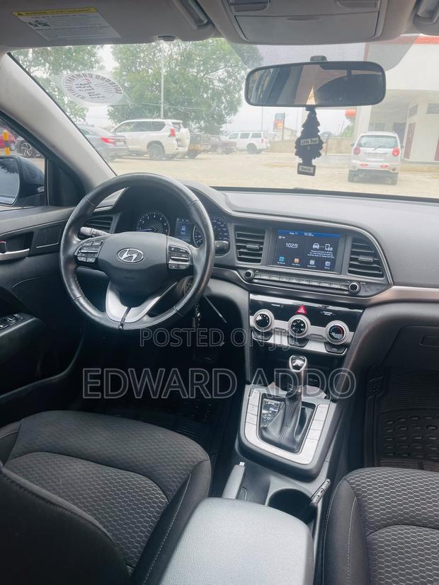 Hyundai Elantra SEL 2019 Gray