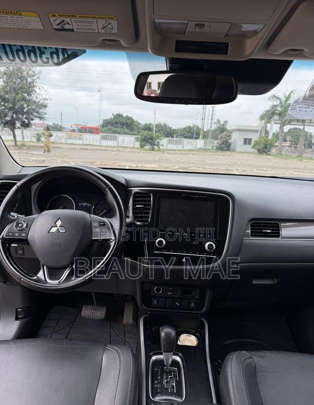 Mitsubishi Outlander Sport 2020 Black