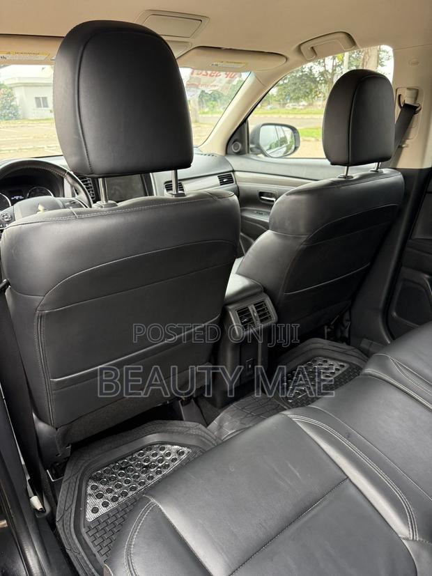 Mitsubishi Outlander Sport 2020 Black